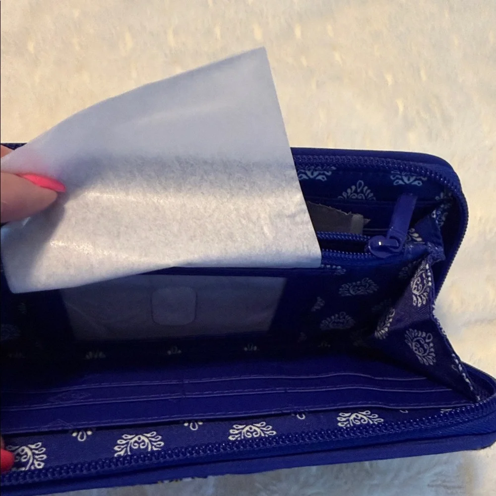Vera Bradley RFID Quilted Cotton Wallet Zip Around Organizer Blue Floral NWOT - Picture 5 of 7